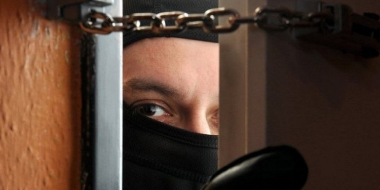 Два 19-летних южноукраинца решили «погулять» в кафе. Уже закрытом