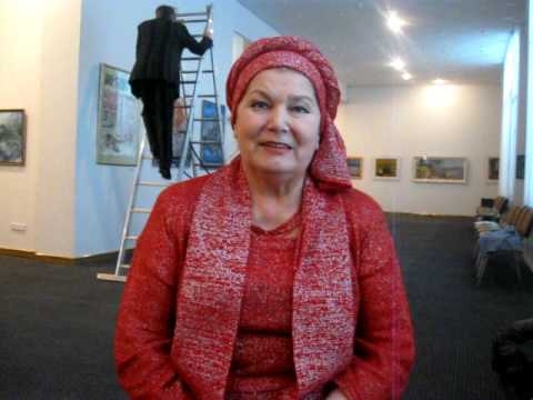 Маразм крепчал. Из-за портрета Александра Сенкевича директор русского театра сорвал выставку