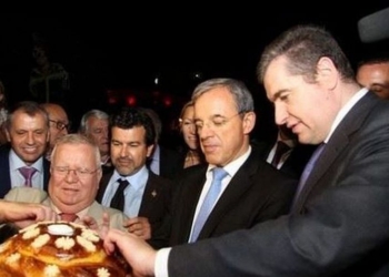 Французский политик, посетивший оккупированный Крым, поплатился за это своей должностью