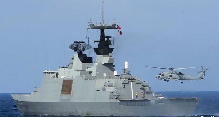 Китай угрожает санкциями фирмам США  – из-за продажи оружия Тайваню