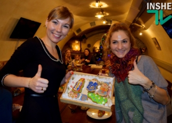 «До Миколая в Миколаїв!»: в Николаеве прошел очередной предфестивальный мастер-класс по росписи медовых пряников