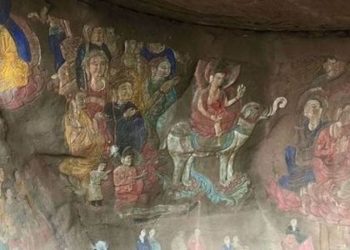 В Китае нашли тысячелетнюю буддийскую фреску