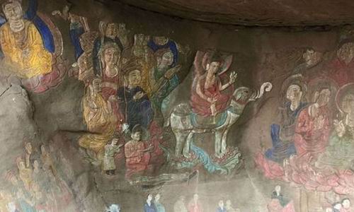 В Китае нашли тысячелетнюю буддийскую фреску 2