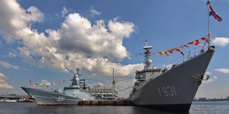 Турция задержала 27 российских кораблей