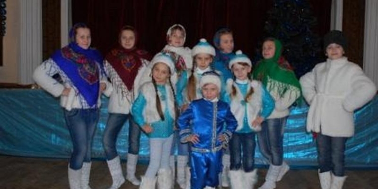 Николаевские дети спели щедривки в резиденции Святого Николая в Большой Лавской колокольне Успенского собора