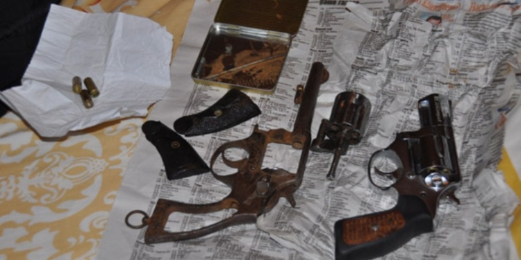 Житель Николаева хранил у себя два револьвера «для самообороны»