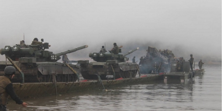 На Николаевщине завершились двухнедельные учения: десантники форсировали водные преграды, наступали и занимали оборону на нужных рубежах