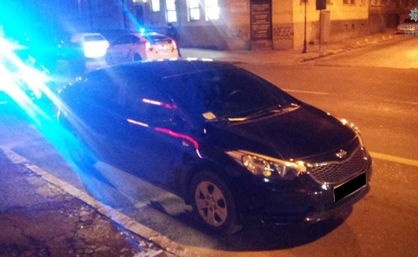 Во Львове полиция задержала пьяного священника за рулем