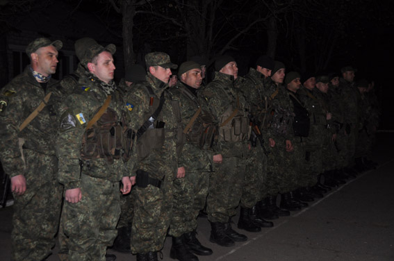 Николаевские полицейские-спецназовцы отправились в очередную командировку на Восток