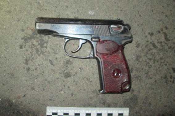 У «Таврия-В» на Намыве двое мужчин подрались и немного постреляли – теперь оба в больнице, а полиция открыла уголовное производство