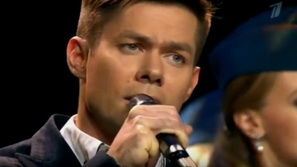 Другая реальность. Стас Пьеха эпично спел о “путинском гумконвое” на Донбассе