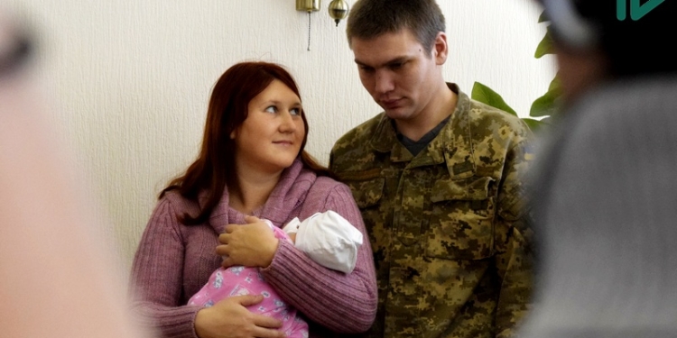 Не прошло и трех лет – в Николаевских роддомах свидетельство о рождении ребенка выдают в течение суток