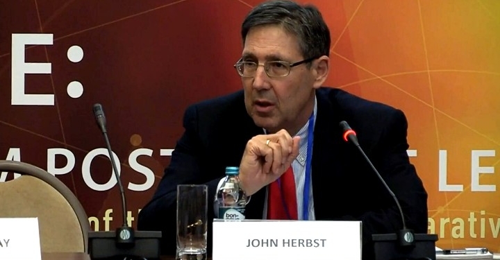 Бывшие послы США призвали Вашингтон дать больше денег Украине