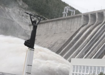 Кыргызстан разрывает соглашение с Россией о строительстве ГЭС