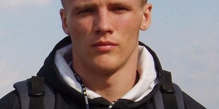 Полиция опубликовала фото объявленного в розыск николаевца, который в день выборов стрелял в дружинников