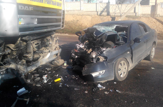 На Николаевщине в результате ДТП погибла женщина, еще три человека получили травмы