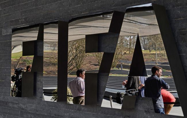 Швейцария заморозила счета ФИФА 1