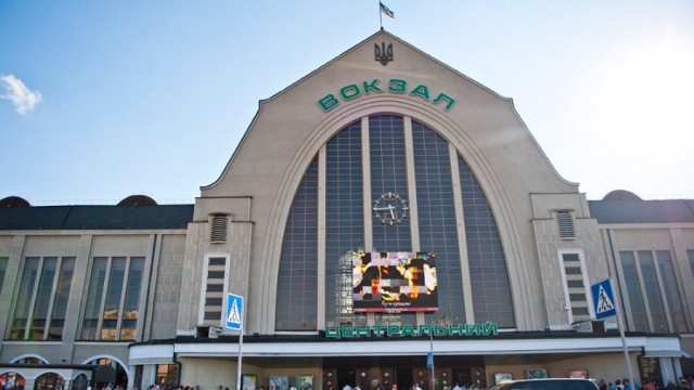 «Укрзализныця» обещает к весне Wi-Fi на вокзалах