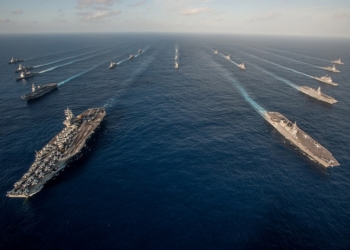 Корабельная группировка НАТО зашла в Черное море