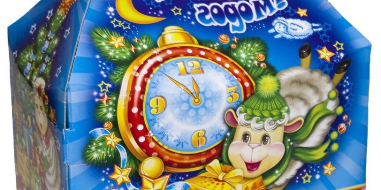 Гороно приобрело более 17 тысяч новогодних наборов для николаевских детей