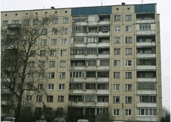 В Николаеве 4-летняя девочка выпала из окна на 5 этаже