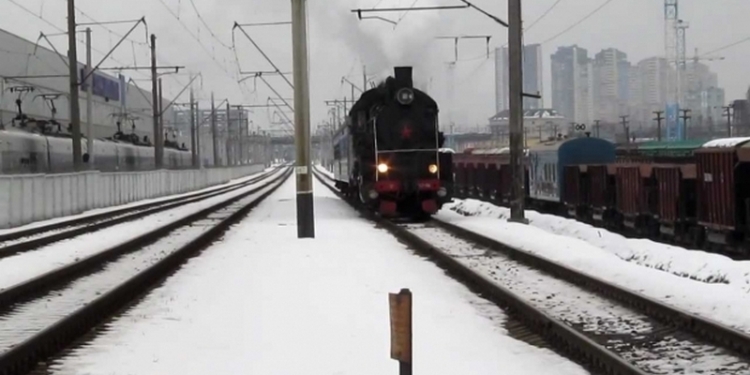 Подарок от “Укрзализныци”: ко Дню Святого Николая запустят “Поезд Деда Мороза” в трех городах