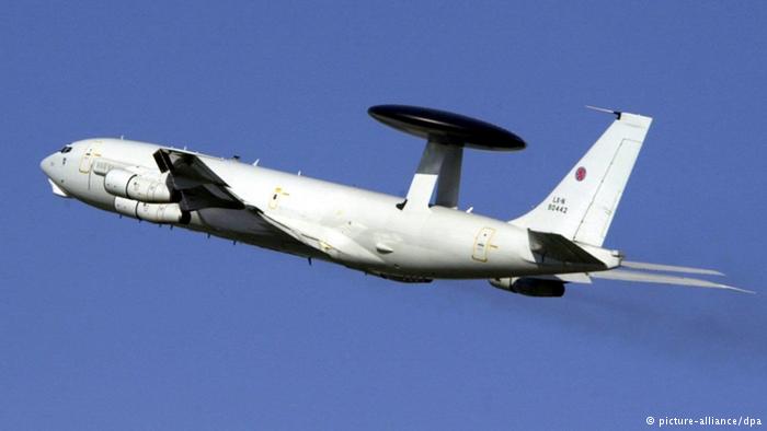 НАТО перебросит в Турцию самолеты-разведчики 1