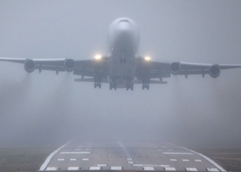 Из-за снегопадов в Стамбуле отменены сотни авиарейсов