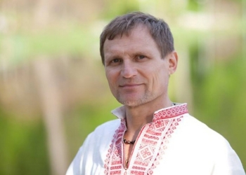Олег Скрипка и “ВВ” поздравили украинских военных новым клипом