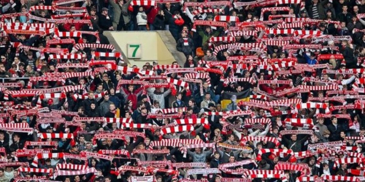 Фанаты московского «Спартака» сожгли флаг Турции во время матча российской Премьер-Лиги
