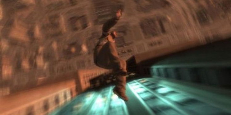 В Снигиревском районе работник предприятия упал с 4-метровой высоты