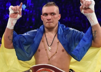 Украинский боксер из Крыма Усик в субботу сразится с кубинцем Родригесом