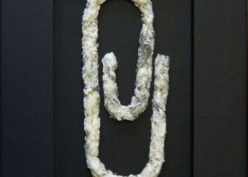 Символ русского мира: российский художник создал ватную духовную скрепу (фото)