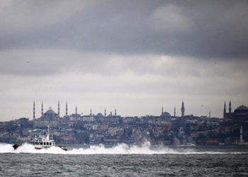 В НАТО заявили, что Турция не будет закрывать Босфор для российских кораблей