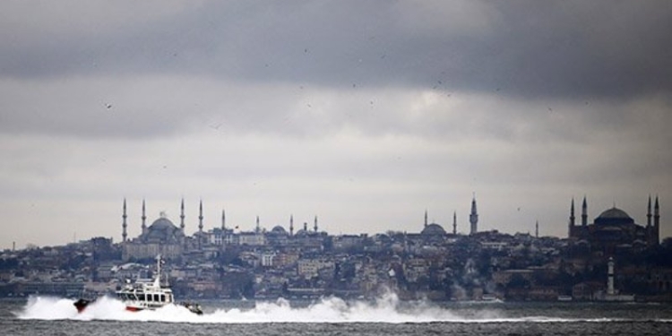 В НАТО заявили, что Турция не будет закрывать Босфор для российских кораблей