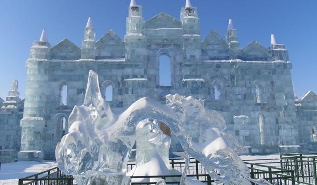 Холодное искусство. Международный фестиваль снега и льда