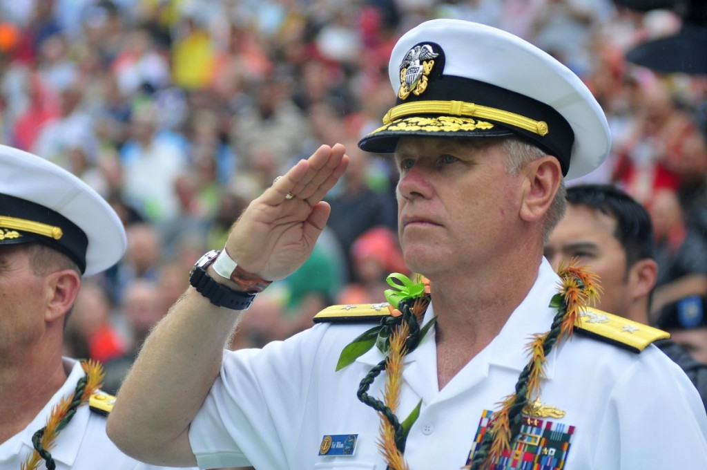 Контр-адмирала ВМС США уволили за просмотр порно 1