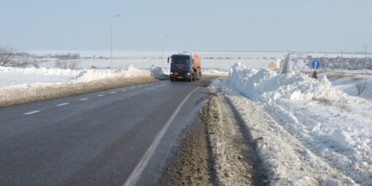 Николаевская служба автодорог сообщила о восстановлении движения транспорта по всем дорогам области