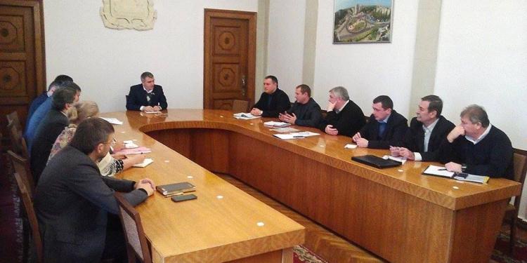 Депутаты николаевской “Самопомочи” хотят направить на питание детей 1-4 классов “депутатские” деньги