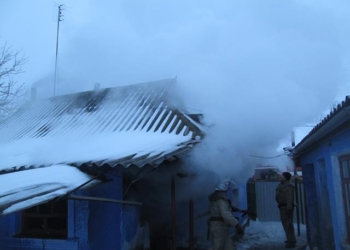 Телевизора – два, холодильника – два, пылесос и мебель: в Арбузинке сгорела летняя кухня