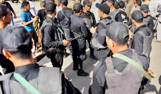 В Каире обстреляли автобус с туристами