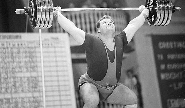 В Запорожье умер легендарный тяжелоатлет Леонид Жаботинский