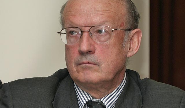 Кадыровщина. Парламент Чечни просит проверить на экстремизм политолога Пионтковского