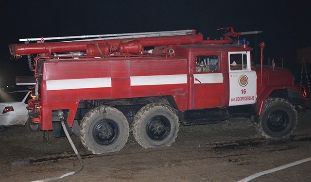 Жилой дом остался цел, но сгорела вся утварь и документы: пожар в Капустино из-за короткого замыкания