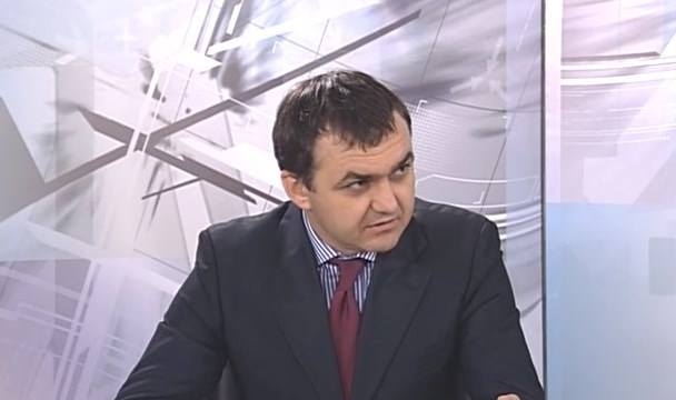 Снег в Николаеве и области просто нечем чистить, не хватает техники, – Мериков