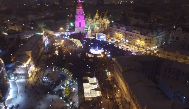 Очень красиво! Празднование Нового года на Софийской площади с высоты птичьего полета