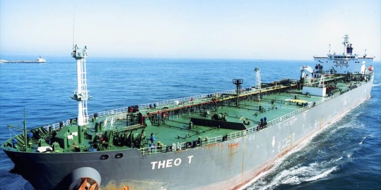 В Европу направляется первый танкер с американской нефтью