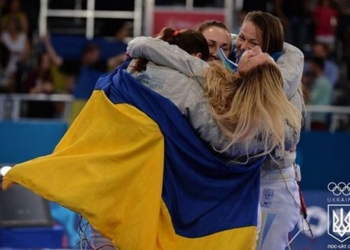Украинская сборная по фехтованию во главе с Ольгой Харлан сегодня встретится с командой России