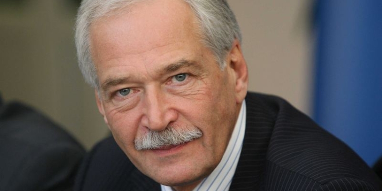 Представитель РФ в Трехсторонней контактной группе Грызлов прибыл в Киев