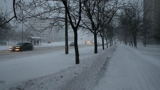 В Киеве продолжается обильный снегопад, пробки на дорогах достигли 10 баллов